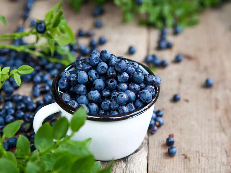 What health benefits can blueberries offer?